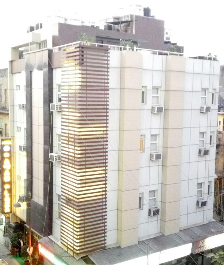Hotel Pawan Plaza Near Sir Ganga Ram Hospital Delhi  Exterior photo