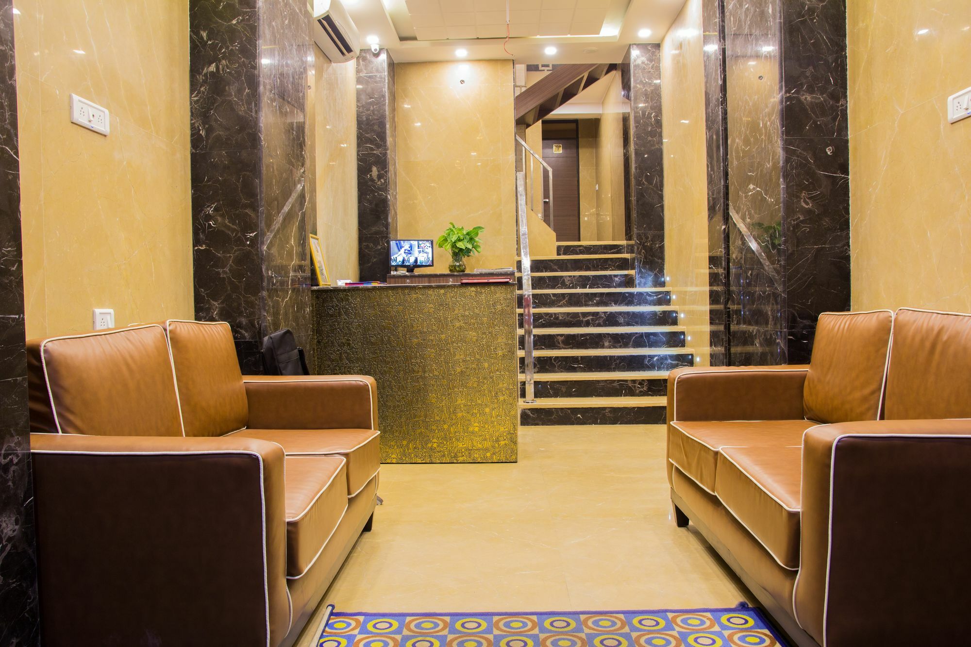 Hotel Pawan Plaza Near Sir Ganga Ram Hospital Delhi  Exterior photo